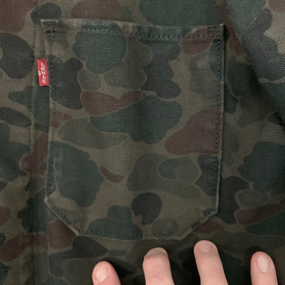 Levi’s cotton canvas camo jacket - Picture 4 of 11
